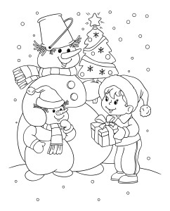 Раскраска большой снеговик с елочкой в руках разговаривает с мальчиком