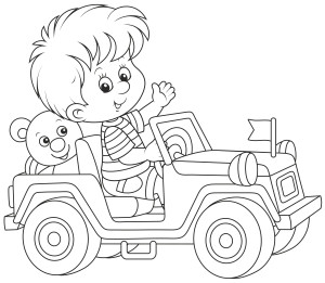 Раскраска маленький мальчик катается на игрушечном автомобиле джип с мишкой
